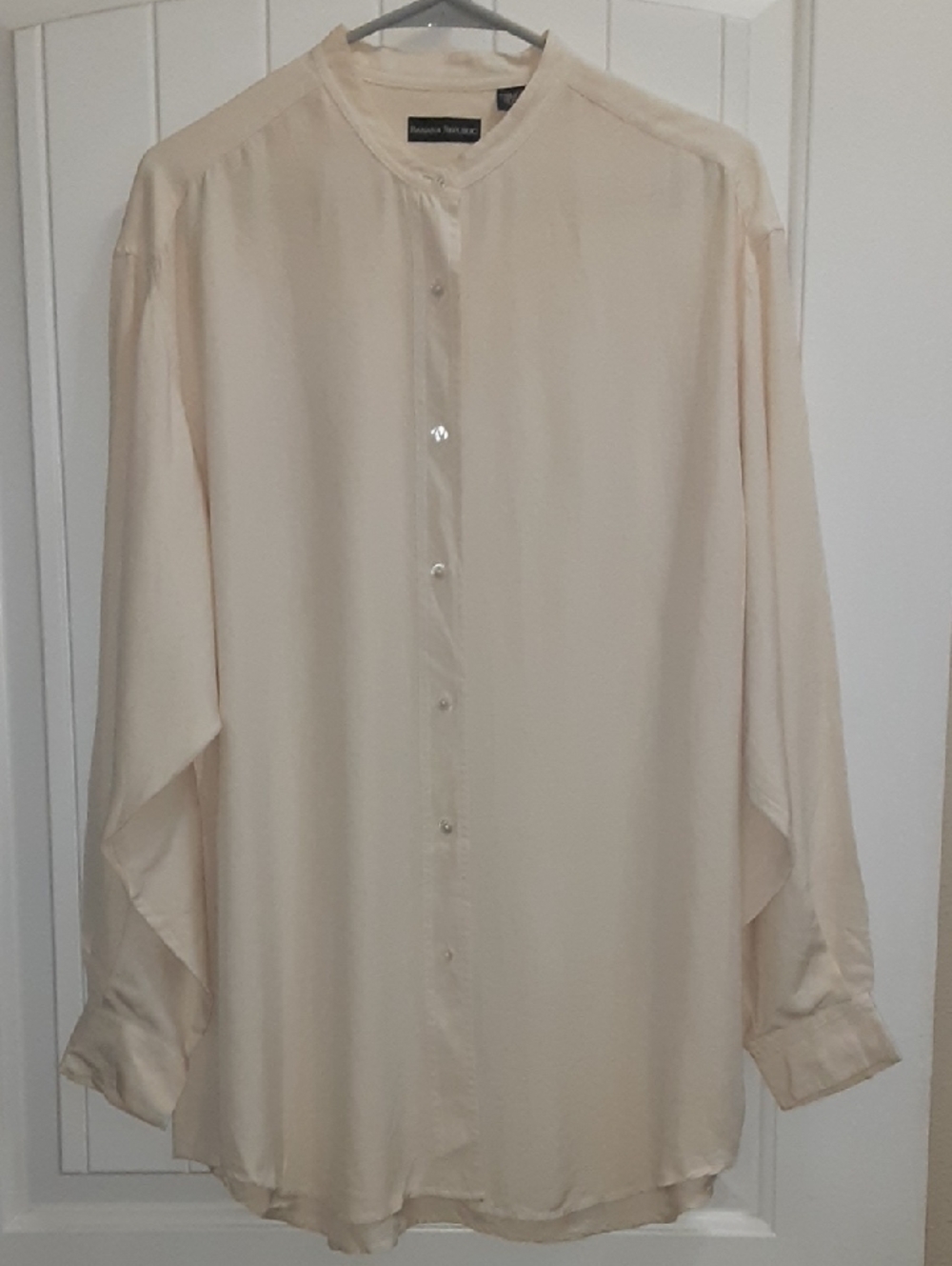 Vintage Banana Republic 100% Silk Band Collar Blouse Shirt Cream Beige Large L